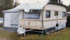 Wohnwagen mit Vorzelt auf Dauercampingplatz Rhöncamping 97653 Bischofsheim i. d